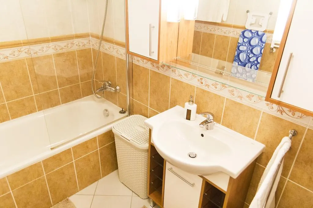 Marina Riverside - Korona Apartment 0*, Budapest Hungary