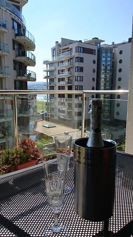 Marina Riverside - Korona Apartment Budapešť