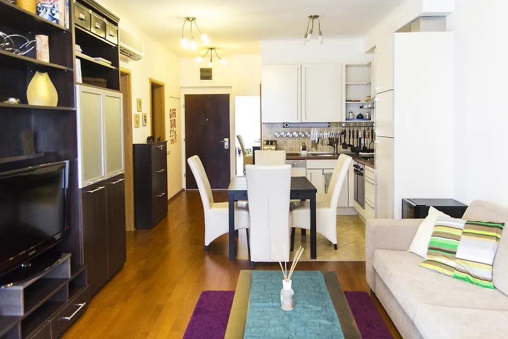 Marina Riverside - Korona Apartment 0*, Budapest Hungary