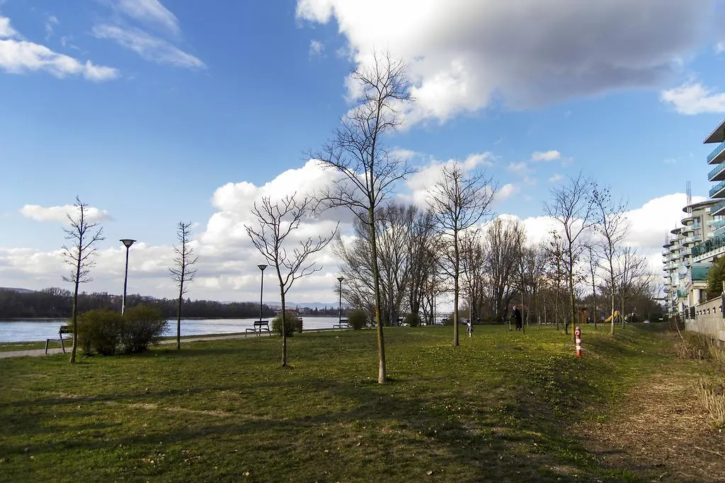 Marina Riverside - Korona Apartment 0*, Budapest
